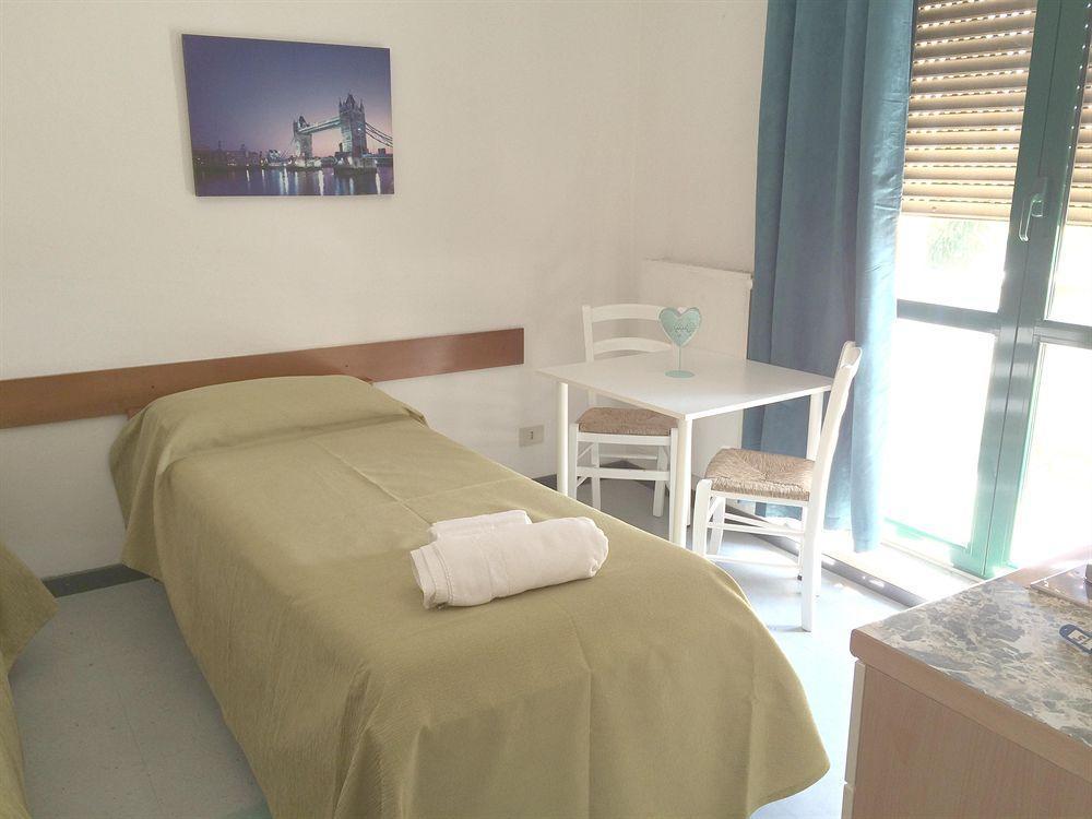 Residence Europa Piacenza Buitenkant foto
