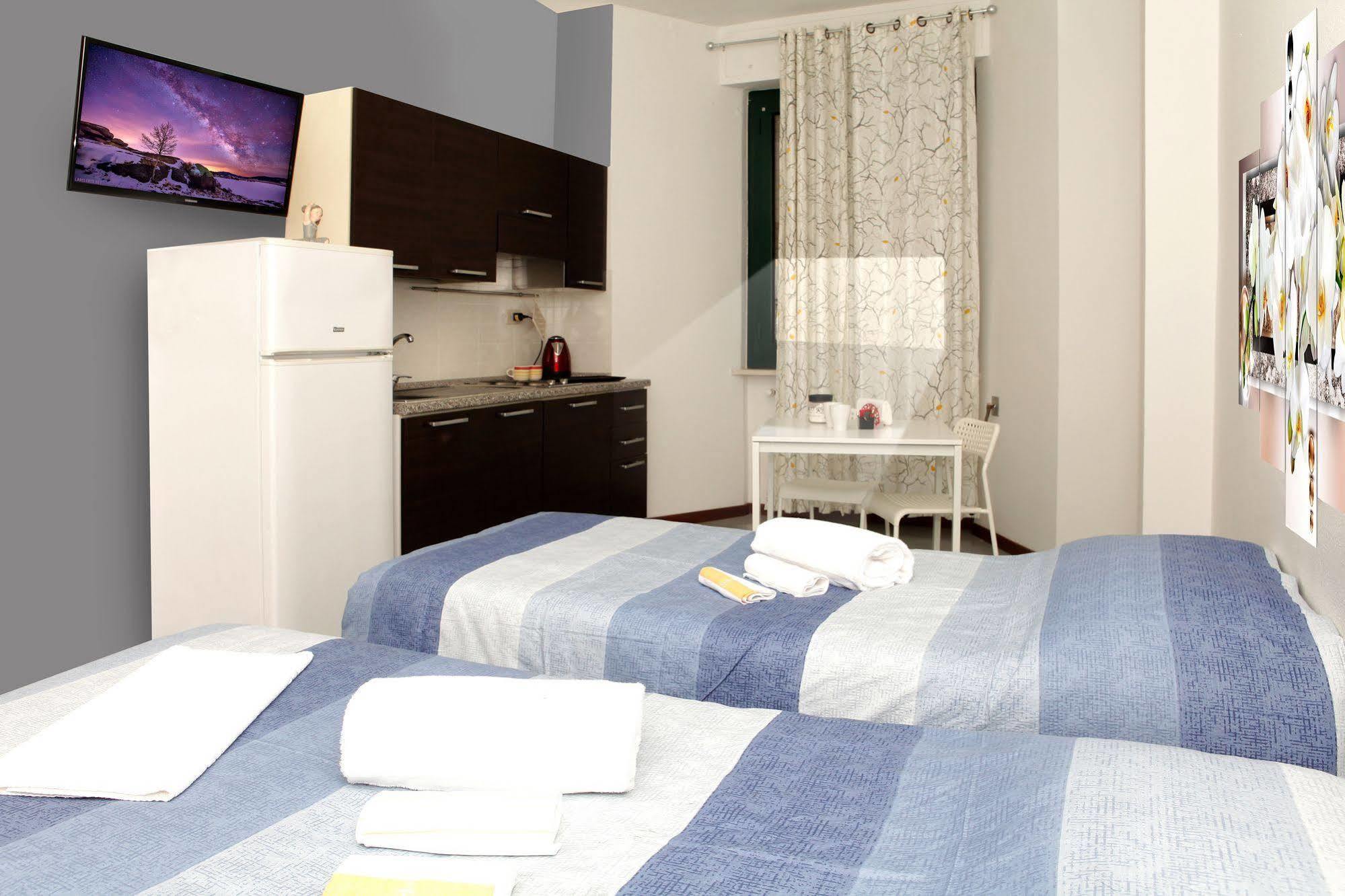 Residence Europa Piacenza Buitenkant foto